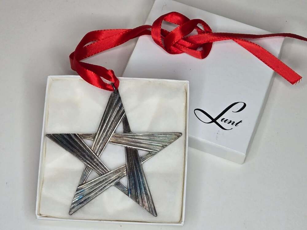 Lunt 1993 Silver Plated Christmas Star Holiday Tree Ornament With Box